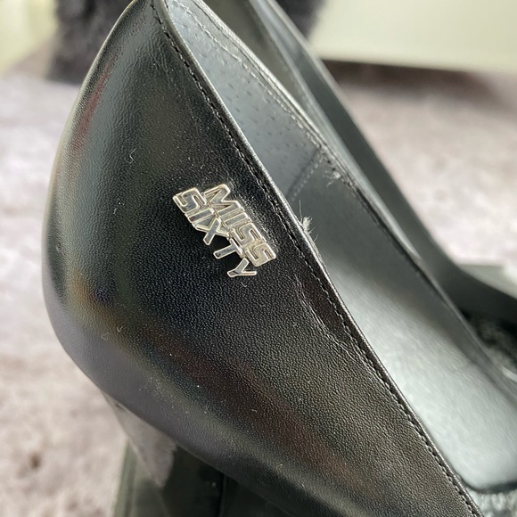 Miss Sixty Black leather and patent pump US 7/EU38 - Picture 4 of 7